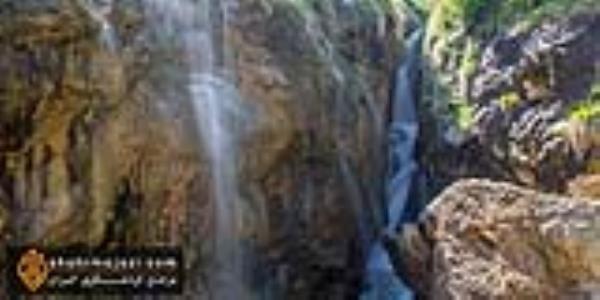 آبشار سرکند دیزج شبستر