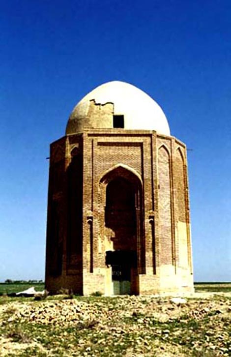  بنای تاریخی پیر مراد آباد ,گردشگری ایران
