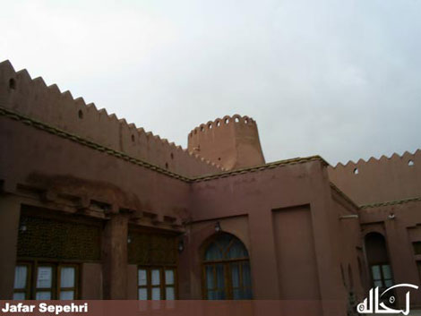  قلعه گوگد ,گردشگری ایران