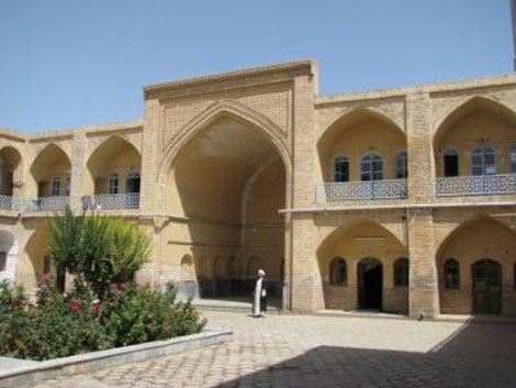  مدرسه حاج سلطان العلماء ,گردشگری ایران